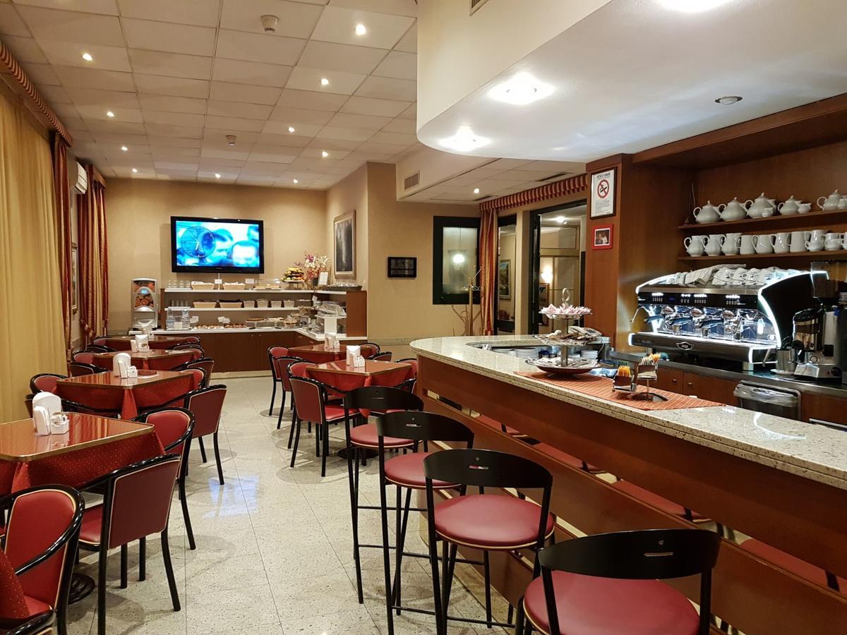 Hotel Tirreno Genova Esterno foto