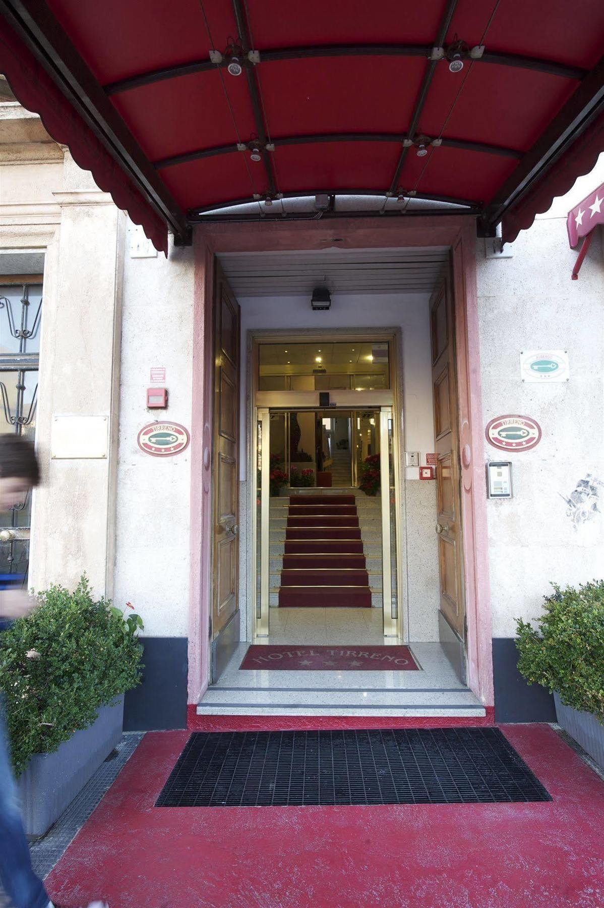 Hotel Tirreno Genova Esterno foto