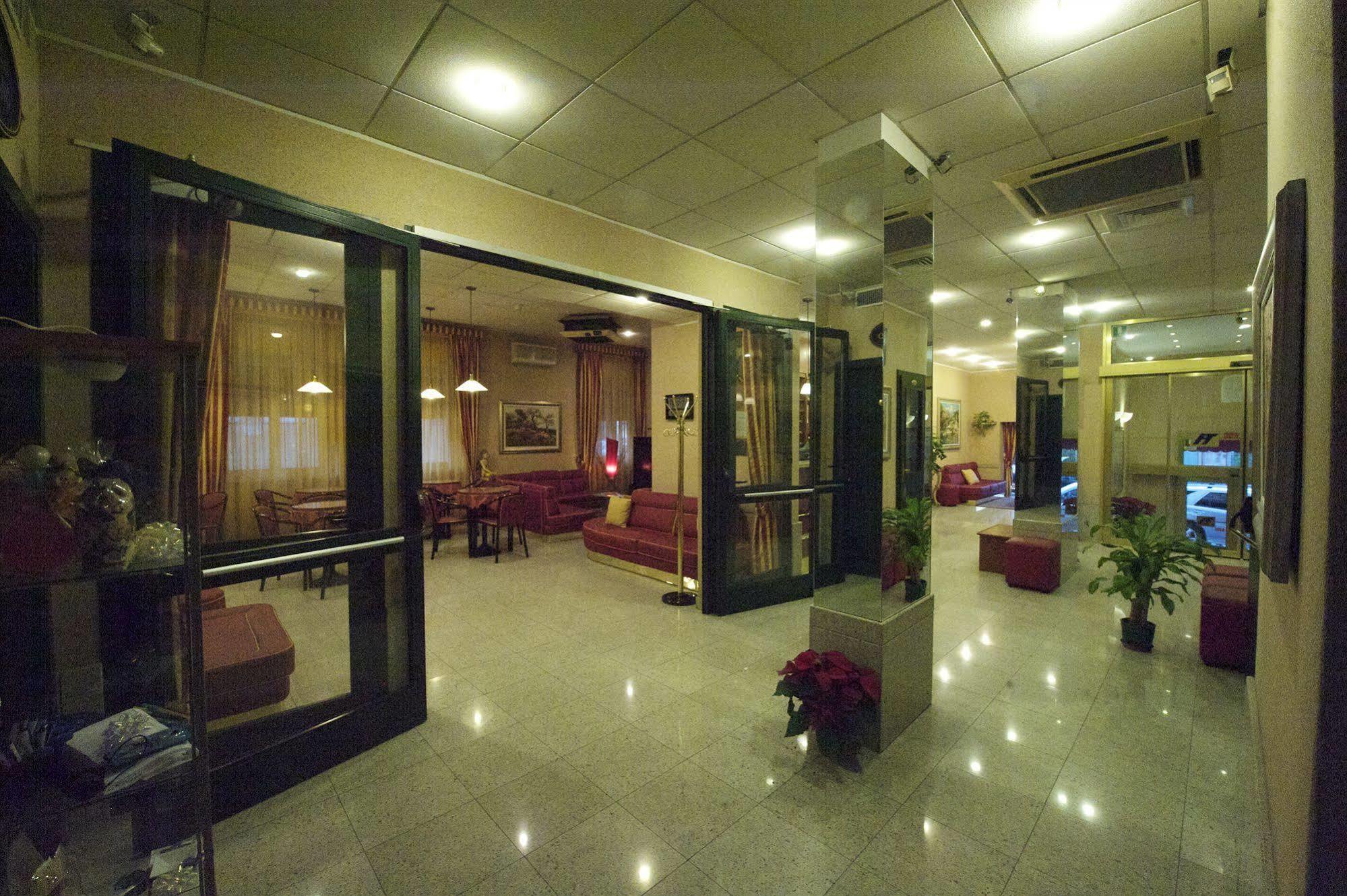 Hotel Tirreno Genova Esterno foto