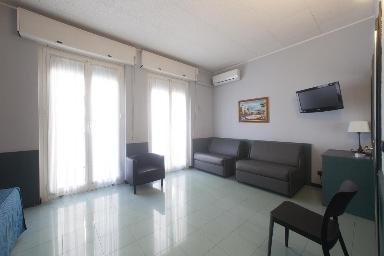 Hotel Tirreno Genova Esterno foto