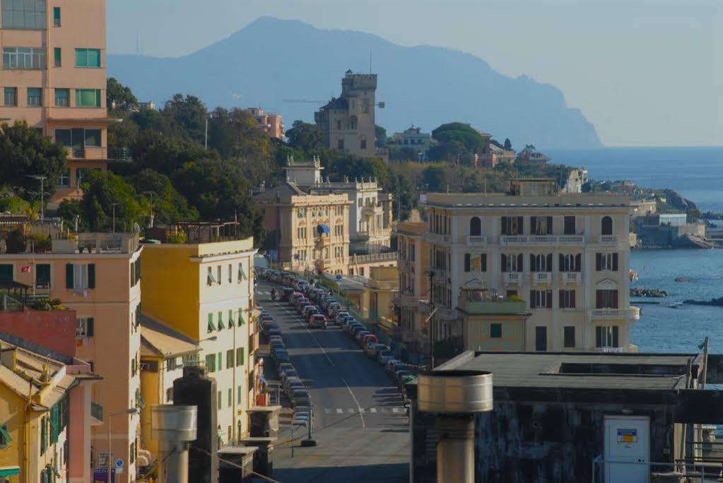 Hotel Tirreno Genova Esterno foto